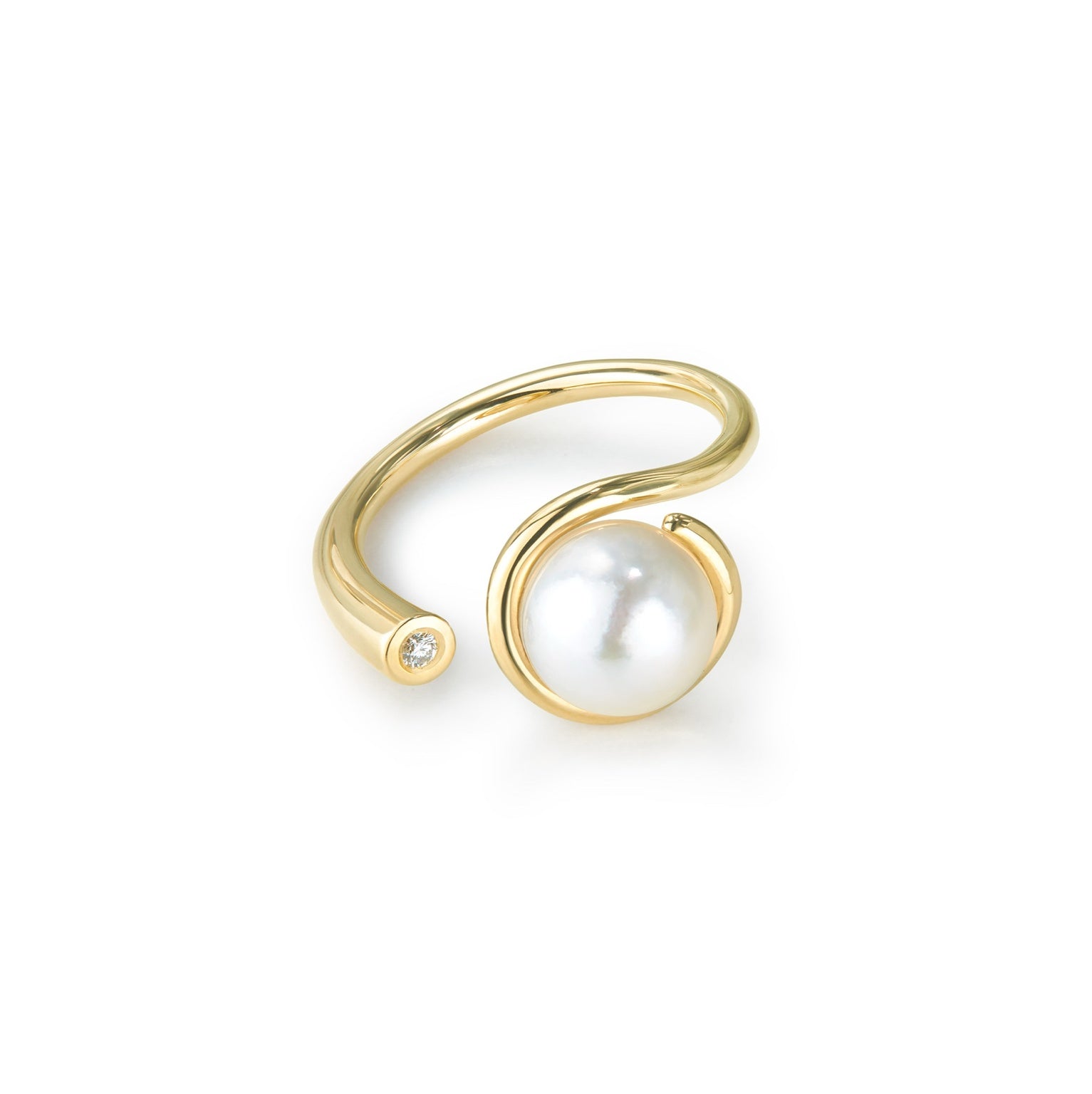 Camelopardalis Ring with Akoya Pearl & Brilliant Yellow Gold